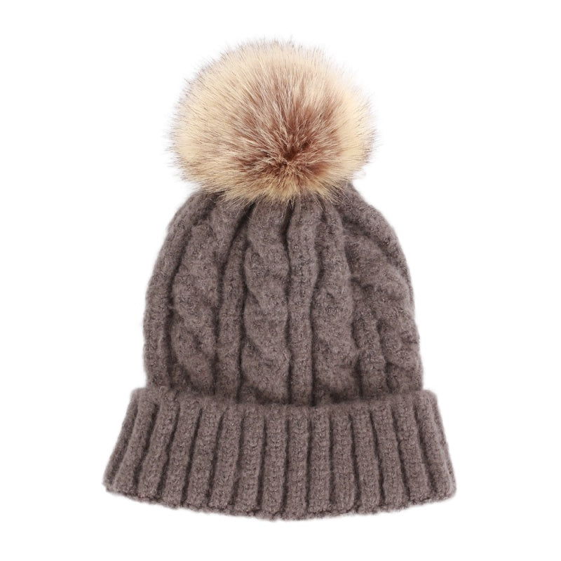 Thickened winter knitted hat with twisted pattern